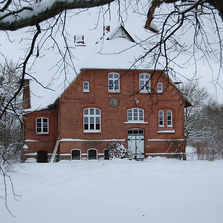 Ferienwohnung Ehemalige Revierfoersterei "Morgensuenn" Kuhstorf 외부 사진